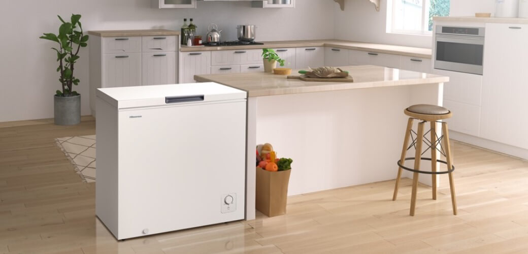 https://hisenseksa.e8demo.com/wp-content/uploads/2022/03/hisense-chest-freezer-boundless-door-mobile.jpg