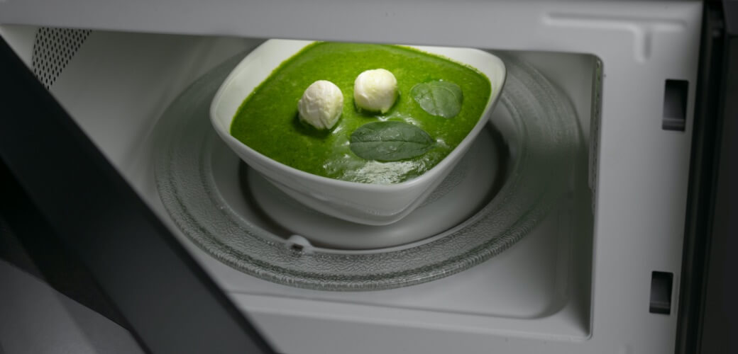 https://hisenseksa.e8demo.com/wp-content/uploads/2022/03/hisense-microwave-inside-decorated-mobile.jpg